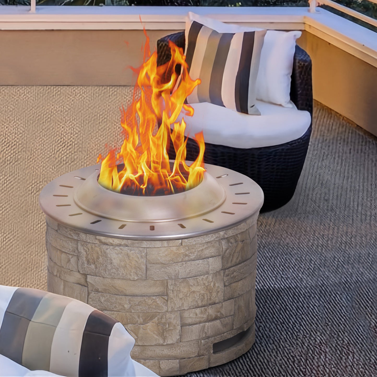 Stackstone Look Smokeless Firepit (20.5" x 20.5" x 15")